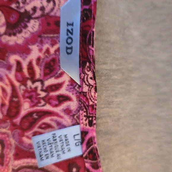 Beautiful Izod flowy top - Picture 3 of 3